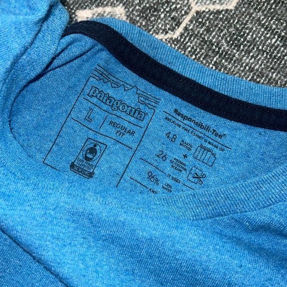 Men’s Patagonia T-shirt - Picture 3 of 4